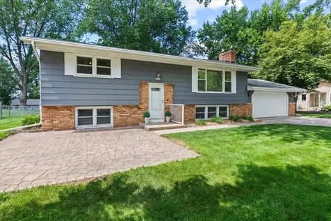 9131 Annapolis Lane N Maple Grove MN 55369