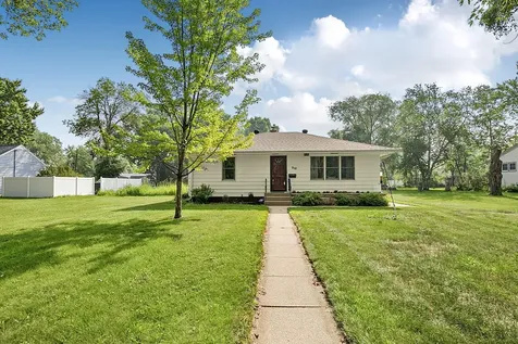 916 River Avenue S Sauk Rapids MN 56379