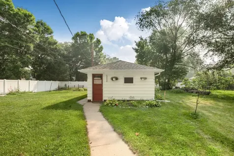 916 River Avenue S Sauk Rapids MN 56379