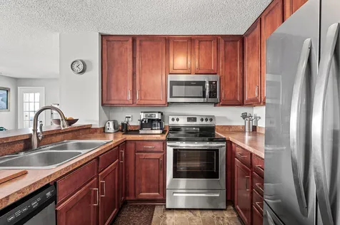 6020 Chasewood Parkway Hopkins MN 55343