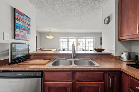 6020 Chasewood Parkway Hopkins MN 55343