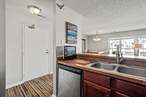 6020 Chasewood Parkway Hopkins MN 55343