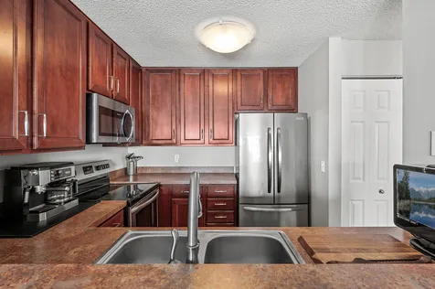 6020 Chasewood Parkway Hopkins MN 55343