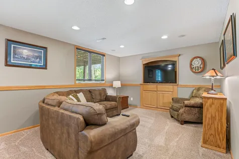 450 Lally Court Zumbrota MN 55992