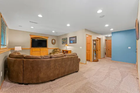 450 Lally Court Zumbrota MN 55992