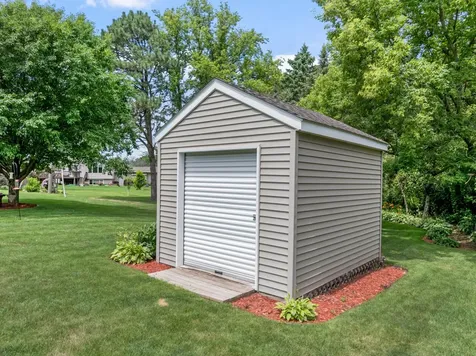 450 Lally Court Zumbrota MN 55992