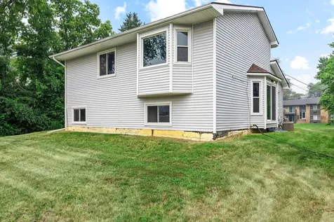 707 69th Avenue N Brooklyn Center MN 55430