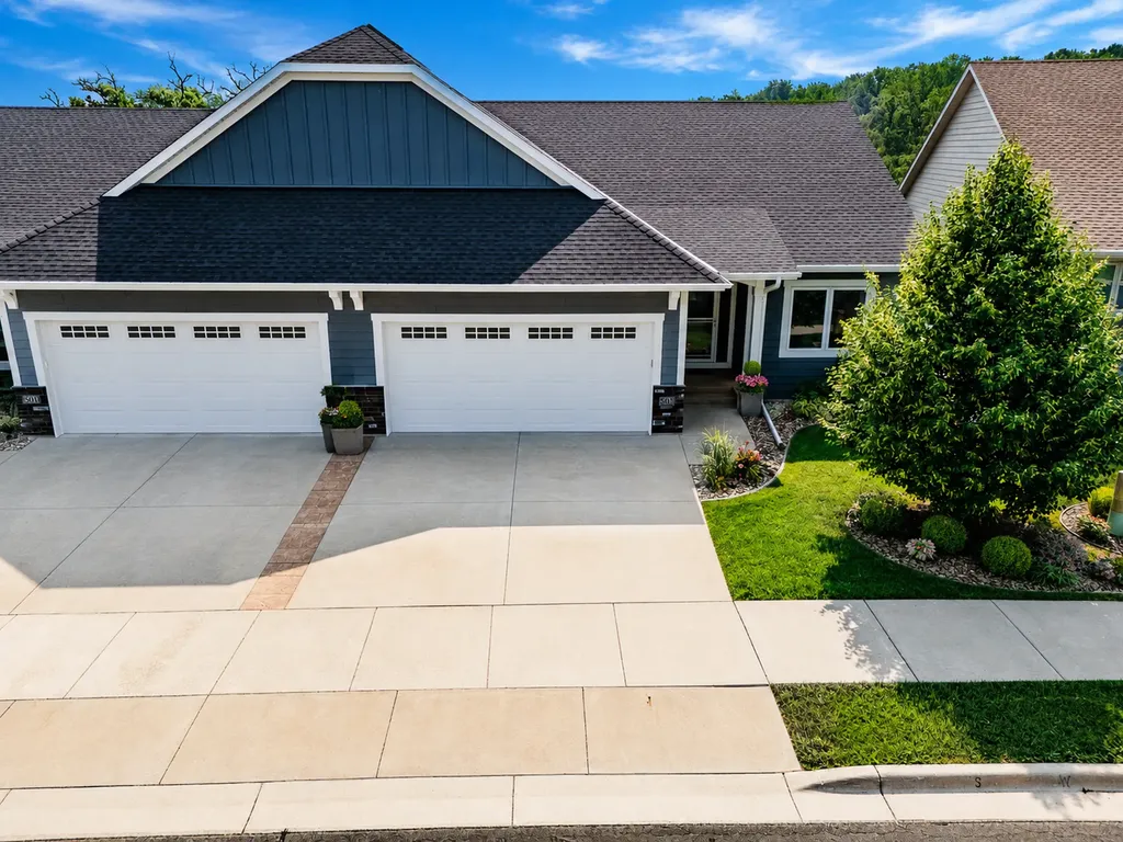 503 Autumn Avenue SE New Prague MN 56071