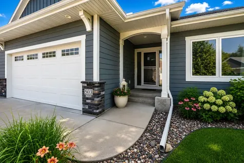 503 Autumn Avenue SE New Prague MN 56071