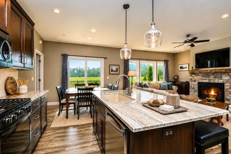 503 Autumn Avenue SE New Prague MN 56071