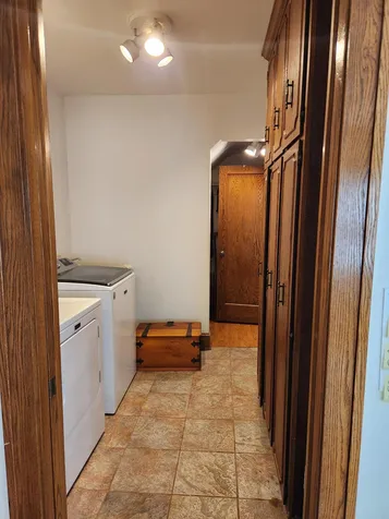 1434 Hythe Street Saint Paul MN 55108