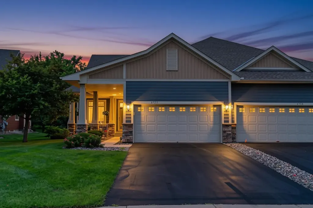 6720 99th Avenue N Brooklyn Park MN 55445