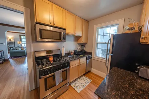1866 Jefferson Avenue Saint Paul MN 55105