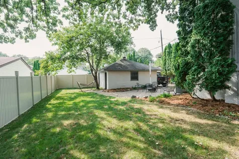 1866 Jefferson Avenue Saint Paul MN 55105