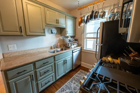 1866 Jefferson Avenue Saint Paul MN 55105