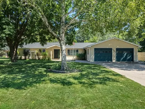 5890 Henry Street Maple Plain MN 55359
