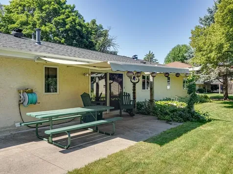 5890 Henry Street Maple Plain MN 55359