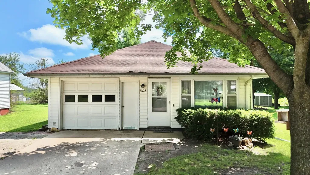 308 S Main Street Granada MN 56039
