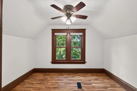 3953 38th Avenue S Minneapolis MN 55406