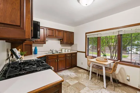 707 Hamline Avenue S Saint Paul MN 55116