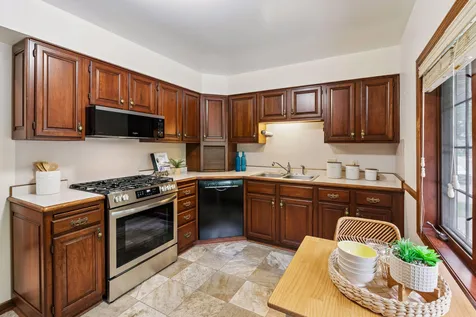 707 Hamline Avenue S Saint Paul MN 55116