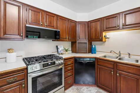 707 Hamline Avenue S Saint Paul MN 55116