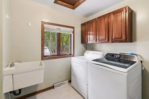 707 Hamline Avenue S Saint Paul MN 55116