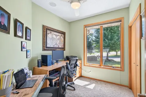 5608 105th Avenue N Brooklyn Park MN 55443