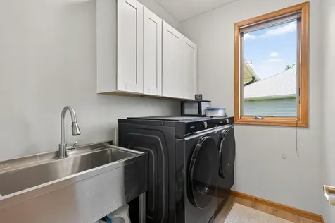 5608 105th Avenue N Brooklyn Park MN 55443