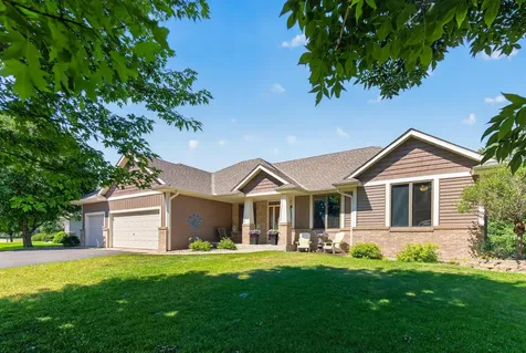 5608 105th Avenue N Brooklyn Park MN 55443