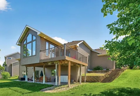 5608 105th Avenue N Brooklyn Park MN 55443
