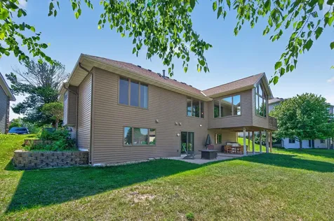 5608 105th Avenue N Brooklyn Park MN 55443