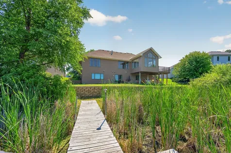 5608 105th Avenue N Brooklyn Park MN 55443