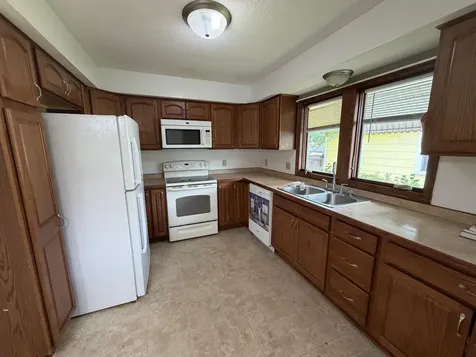 2140 Bush Avenue E Saint Paul MN 55119