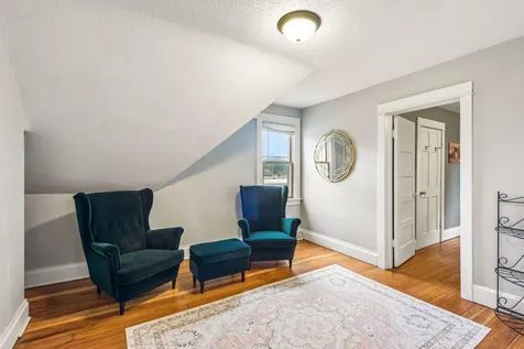 992 Bellows Street West Saint Paul MN 55118