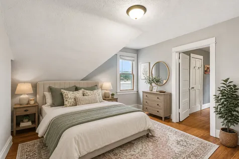 992 Bellows Street West Saint Paul MN 55118