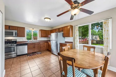 992 Bellows Street West Saint Paul MN 55118
