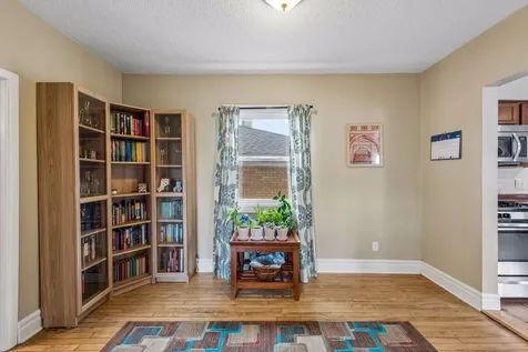 992 Bellows Street West Saint Paul MN 55118