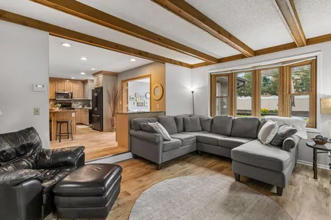 900 Nina Court Mendota Heights MN 55118