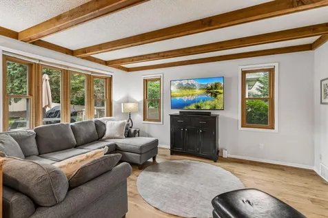 900 Nina Court Mendota Heights MN 55118