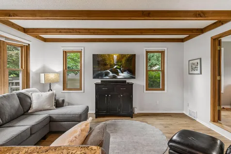 900 Nina Court Mendota Heights MN 55118