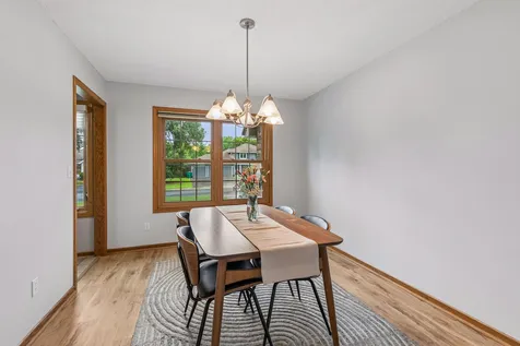 900 Nina Court Mendota Heights MN 55118