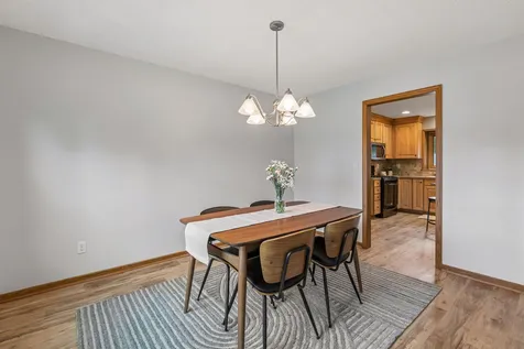 900 Nina Court Mendota Heights MN 55118