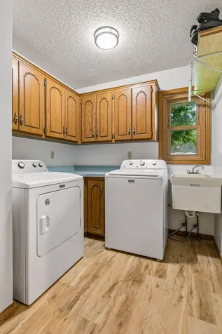 900 Nina Court Mendota Heights MN 55118
