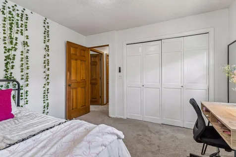 900 Nina Court Mendota Heights MN 55118