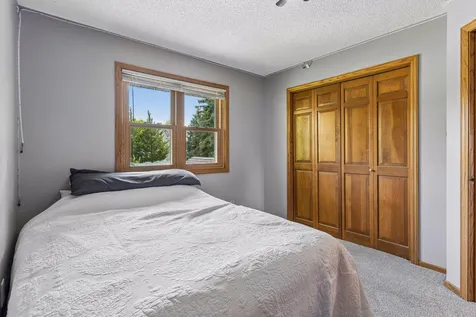 900 Nina Court Mendota Heights MN 55118