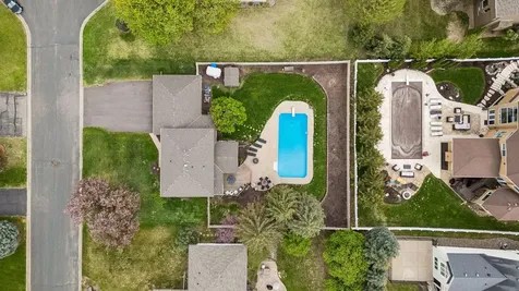 900 Nina Court Mendota Heights MN 55118