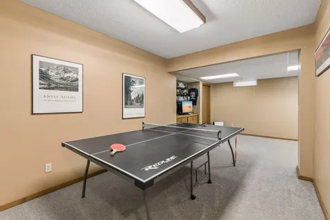 900 Nina Court Mendota Heights MN 55118