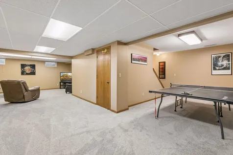 900 Nina Court Mendota Heights MN 55118