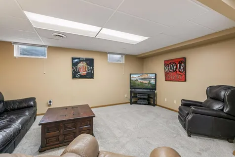 900 Nina Court Mendota Heights MN 55118